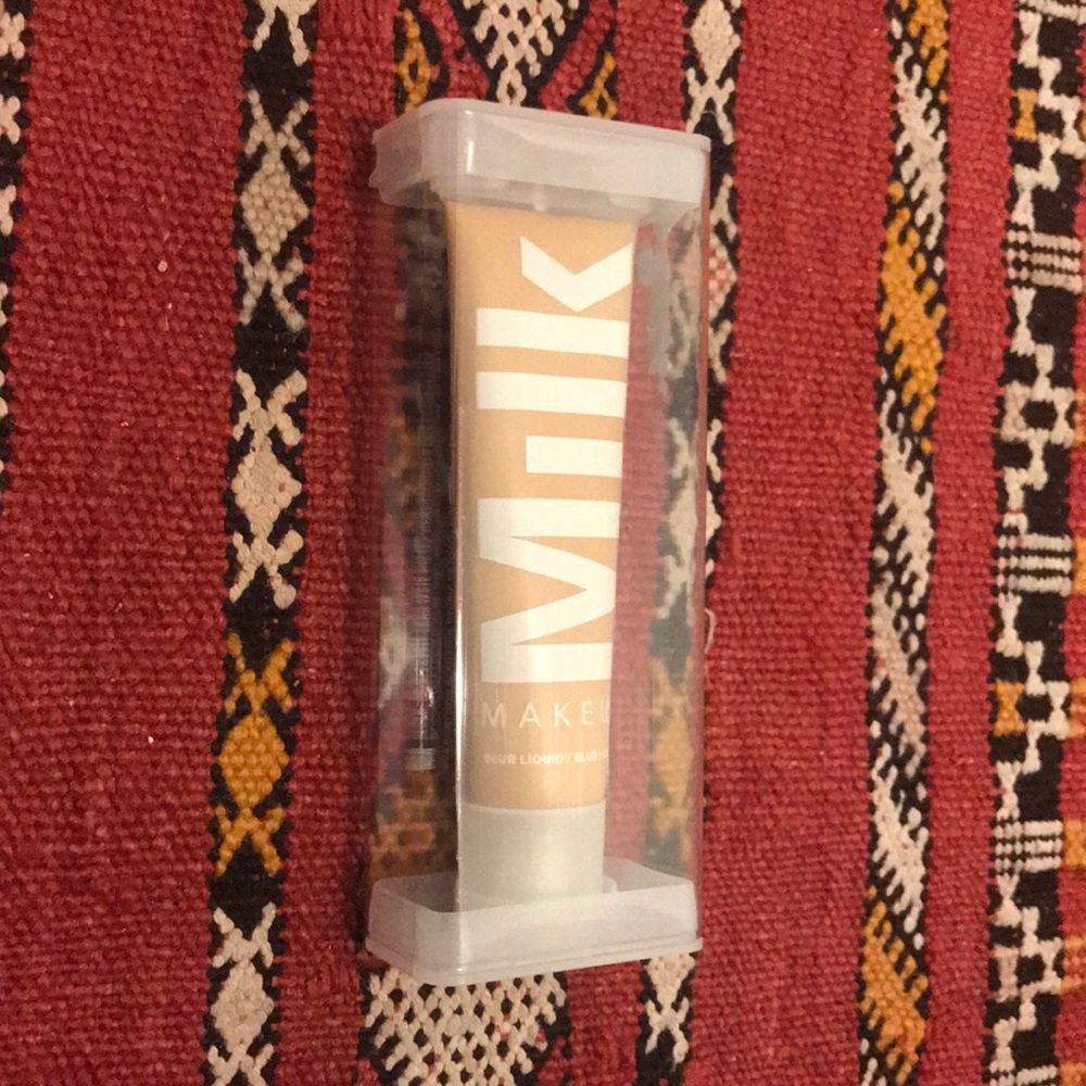 Milk Blur Liquid Foundation in Golden Honey